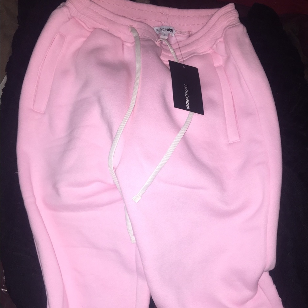 Pink sweatpants - Picture 3 of 3